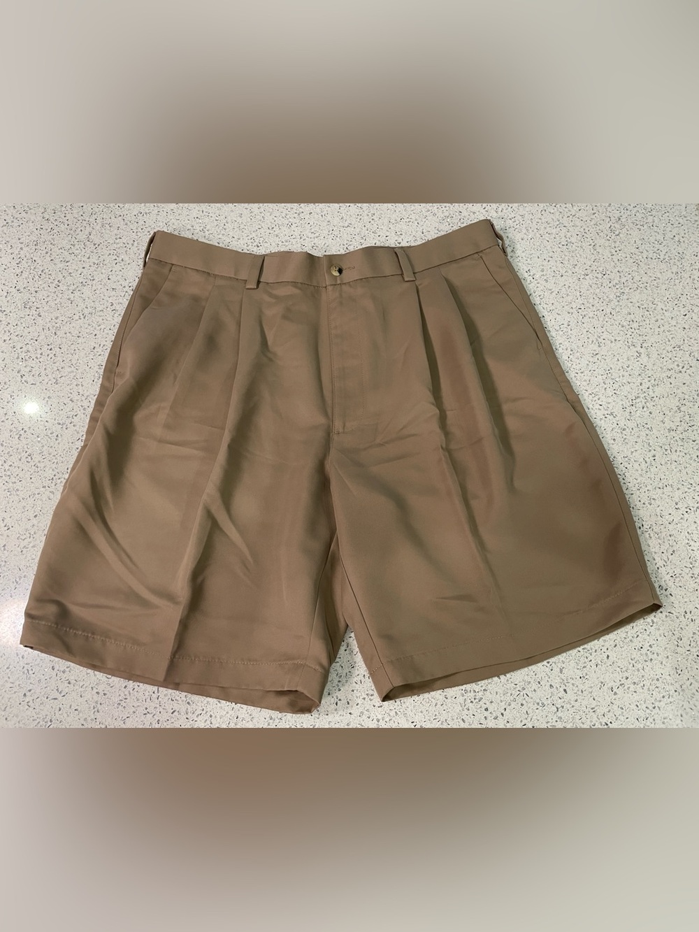 Roundtree & Yorke Tan Flat-Front Men's Shorts